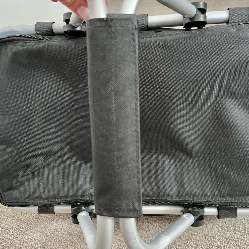 NWOT Black Koozie Insulated Collapsible Picnic Cooler Tote w/Aluminum Frame - Picture 5 of 9